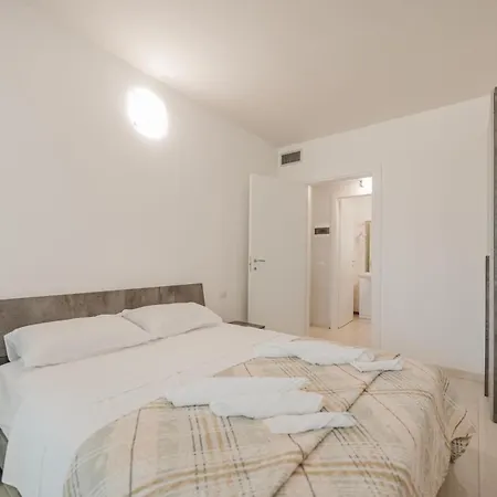 Mimose Apartment