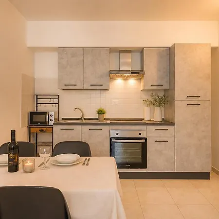 Mimose - Con Parcheggio E Terrazza Vicino Al Mare Apartman *