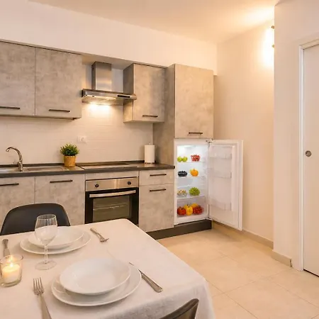 Apartman Mimose - Con Parcheggio E Terrazza Vicino Al Mare