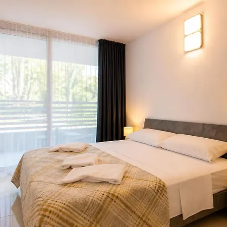 Mimose - Con Parcheggio E Terrazza Vicino Al Mare Apartmán *